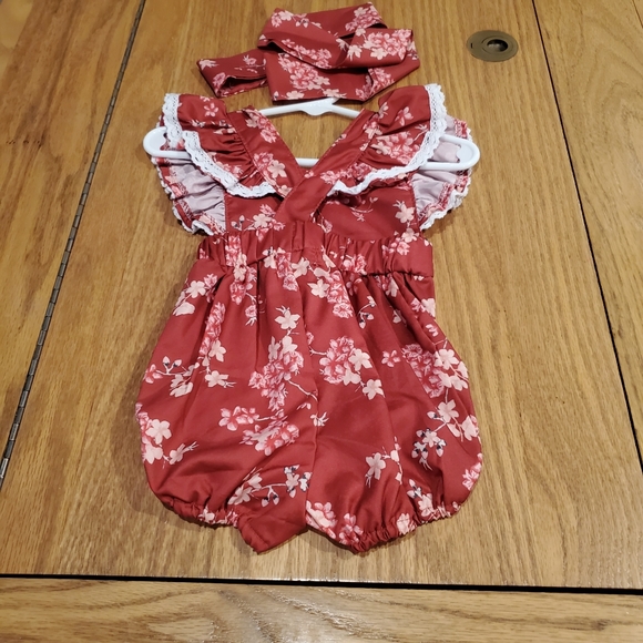 Newborn Floral Romper with matching ribbon for head. NWOT - Picture 14 of 16